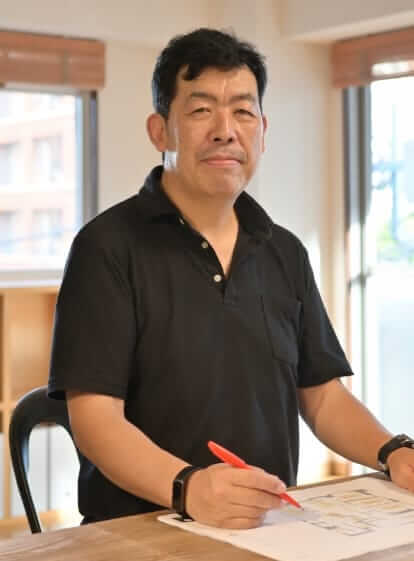 株式会社エフ・モード　代表取締役　亀田　トモノリ